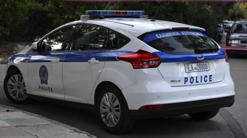 Νίκαια: Συνελήφθη 48χρονος που απείλησε υπάλληλο καταστήματος με χειροβομβίδα