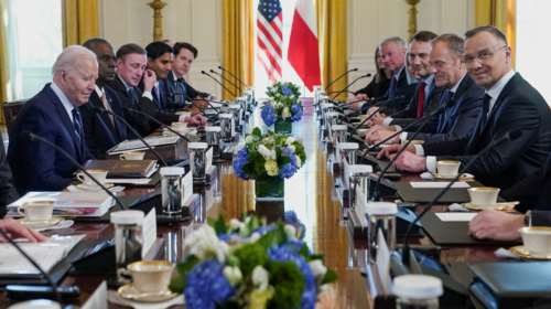 Μπάιντεν: Nέα αμερικανική στρατιωτική βοήθεια στην Ουκρανία - Υποδέχθηκε τους Πολωνούς ηγέτες στον Λευκό Οίκο