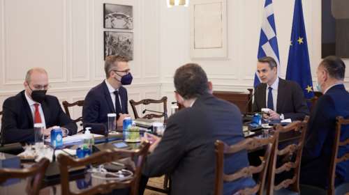 Δύο δωρεάν self test για όλους στις γιορτές - Μητσοτάκης: Θα ήταν άδικο το rapid test στους εμβολιασμένους