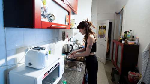 Το κόστος διαβίωσης είναι η βασική ανησυχία της Gen Ζ - Τι προβληματίζει τους Έλληνες millennials