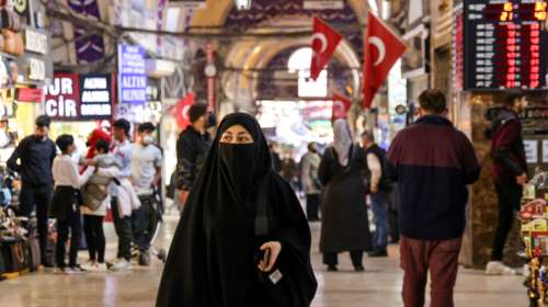 Μάστιγα οι γυναικοκτονίες στην Τουρκία: &quot;Σε αυτή τη χώρα γίνεται κάθε ημέρα ένας φόνος γυναίκας&quot;