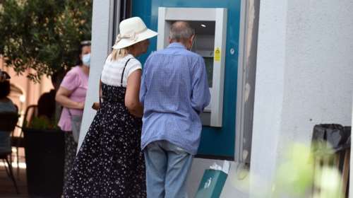 Εργαζόμενοι συνταξιούχοι: Ρεκόρ εγγραφών στην πλατφόρμα απασχόλησης - Η διαδικασία και τα οφέλη