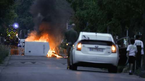 Έκρηξη οργής στη Γαλλία μετά τη δολοφονία 17χρονου από αστυνομικό: Γιατί φοβάται ο Μακρόν - 40.000 αστυνομικοί στους δρόμους