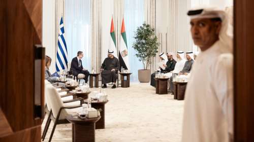 Στο Άμπου Ντάμπι ο Μητσοτάκης: Οι επενδύσεις στο τραπέζι της συνάντησης με τον πρόεδρο των ΗΑΕ