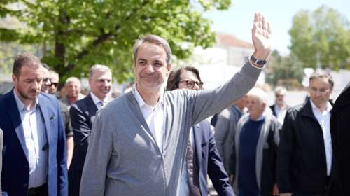 Μητσοτάκης για κυβέρνηση ηττημένων: Σκεφτείτε τώρα αντί για ευρώ να πληρώνεστε σε &quot;Δήμητρες&quot; με κλειστές τράπεζες