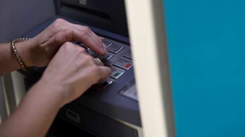 Ο "χάρτης" των πληρωμών από τον e-ΕΦΚΑ και τη ΔΥΠΑ έως τις 28 Ιουνίου