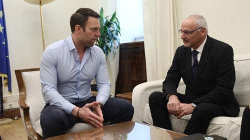 Ο πρέσβης του Ισραήλ απαντά στον Κασσελάκη: &quot;Πώς λες ότι μέρος της Χαμάς πραγματοποιεί τρομοκρατικές ενέργειες;&quot;