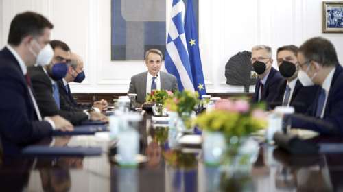 Μητσοτάκης για παρελάσεις: Οι πολίτες γύρισαν την πλάτη στην τοξικότητα - Βάζουμε τέλος στην ανομία στον ΟΠΕΚΕΠΕ