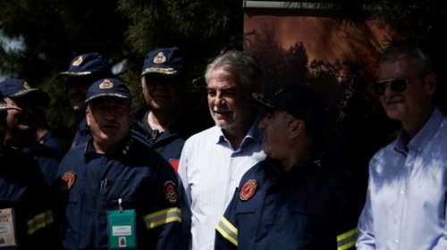 Φωτιά στη Βούλα: Επί τόπου βρέθηκε ο Χρήστος Στυλιανίδης