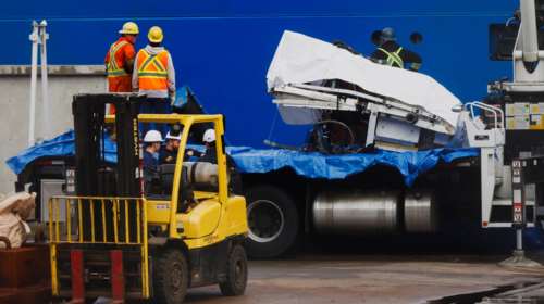 Υποβρύχιο Titan: Ανασύρονται τα συντρίμμια του υγρού &quot;φέρετρου&quot; για πέντε ανθρώπους - Οι πρώτες εικόνες