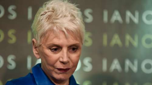 Έλενα Ακρίτα: &quot;Αυτός θα γίνει ο τάφος σου&quot; - Σάλος με την ανάρτησή της για τον Τραμπ