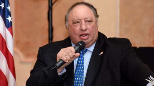 Τζον Κατσιματίδης: Ο Έλληνας μεγιστάνας που θέλει να αγοράσει το CNN - Δισεκατομμυριούχος με αλυσίδα σούπερ μάρκετ