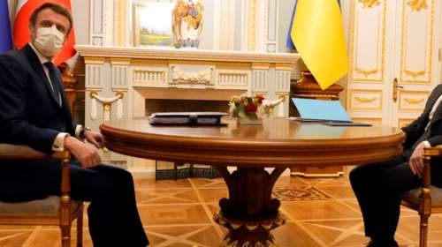 Ο Ζελένσκι "αδειάζει" Μακρόν: "Μου πρότεινε να δώσω εδάφη στον Πούτιν για να τελειώσει ο πόλεμος" - Διαψεύδουν οι Γάλλοι