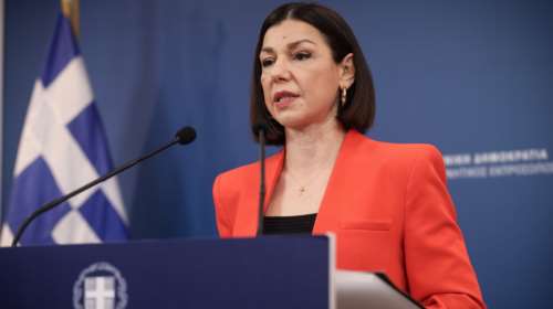 Αποστάσεις Πελώνη από Γεωργιάδη: Δεν τίθεται ζήτημα απολύσεων μη εμβολιασμένων εργαζομένων