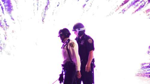 Τζορτζ Φλόιντ: &quot;Εμφύλιος&quot; στις ΗΠΑ - Και τρίτος νεκρός από πυρά - Διαδηλωτής στην Ινδιανάπολη