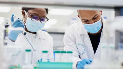 Ποια είναι η επαναστατική θεραπεία που εξαφάνισε τον καρκίνο του παχέος εντέρου σε έξι μήνες