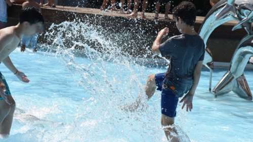 Σφοδρό κύμα καύσωνα σαρώνει τη χώρα από την Τετάρτη: Πάνω από τους 40 βαθμούς το θερμόμετρο την Πέμπτη