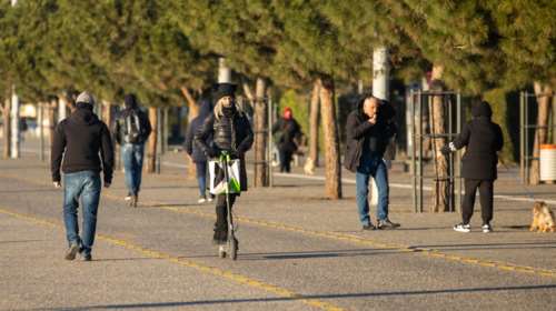 Κορονοϊός: 9.596 νέα κρούσματα και 67 νεκροί - Στους 471 οι διασωληνωμένοι