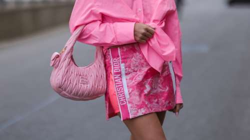 Rose Water Nails: Το μανικιούρ που κάνει κάθε εμφάνιση να δείχνει ακριβή