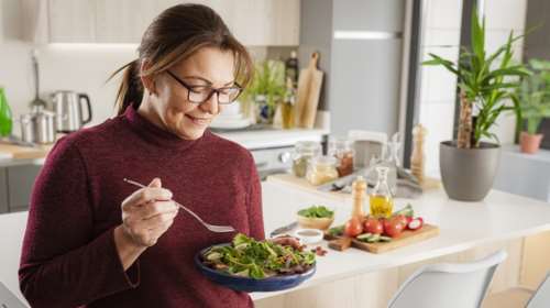 Λιγότερες θερμίδες ή χαμηλότερα λιπαρά; Τι είναι καλύτερο για να μειώσουμε τον κίνδυνο καρδιοπαθειών