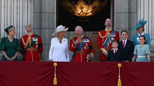 Η απουσία γαλαζοαίματης από το Trooping The Colour που συζητήθηκε