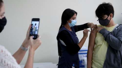 Pfizer: Ασφαλές το εμβόλιο για παιδιά 5-11 ετών -  Η δόση έχει το ένα τρίτο της ποσότητας για ενηλίκους