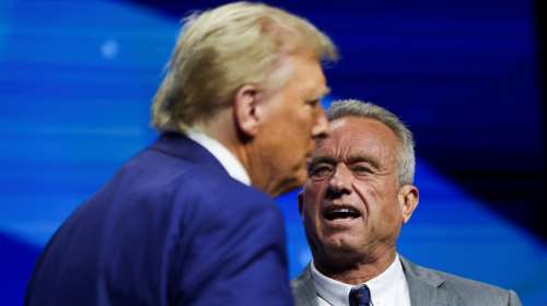 Ο Τραμπ κάνει υπουργό Υγείας τον... αντιεμβολιαστή Ρόμπερτ Κένεντι Τζούνιορ - Το πλούσιο παρασκήνιο