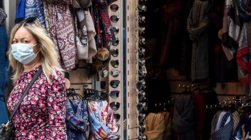 Κορονοϊός: Τα Χριστούγεννα... αλλιώς - Η κυβέρνηση θέλει να τα σώσει, οι λοιμωξιολόγοι πιέζουν για πιο αυστηρό lockdown