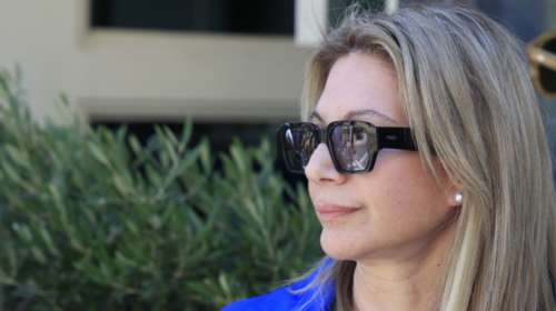 Γιατί οι επιθέσεις στην Καρυστιανού- ακόμα και των συγγενών των θυμάτων- δεν μειώνουν τη δημοτικότητά της