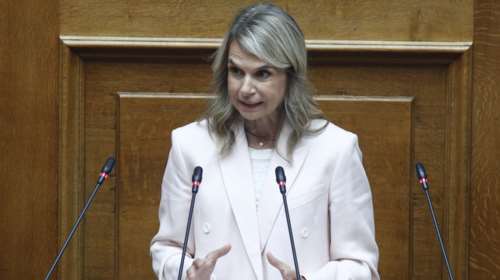 Μιλένα Αποστολάκη: Σειρά ερωτημάτων σε Κικίλια και Σκυλακάκη για τους πυρόπληκτους της Αττικής και τα μέτρα στήριξης