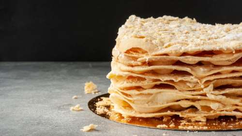 Συνταγή για μιλφέιγ μόνο με 5 υλικά - Ελαφρύ και πεντανόστιμο γλυκό