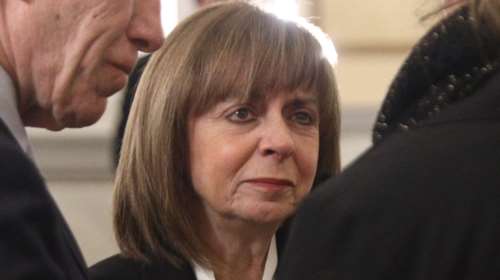 Σακελλαροπούλου για την επίθεση στην Αριστοτέλους εναντίον των ΛΟΑΤΚΙ: Αυτά τα θλιβερά γεγονότα δεν μας ταιριάζουν