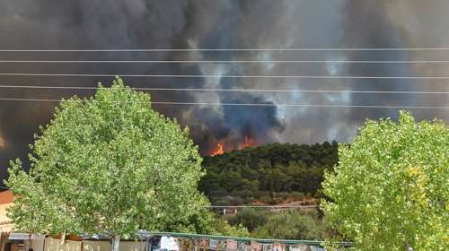 Κεφαλονιά: Πύρινα μέτωπα σε Πεσσάδα και Μεταξάτα - Υπό έλεγχο στο Ξι