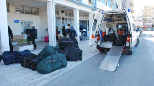 Απίστευτη υπόθεση - Ηγουμενίτσα: Πάνω από 300 κιλά χασίς σε... ασθενοφόρο κλινικής της Αθήνας [εικόνες - βίντεο]