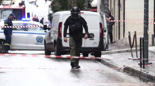 Συναγερμός στο κέντρο της Αθήνας: Τηλεφώνημα για βόμβα σε εταιρεία - Κλειστή η οδός Βεντήρη