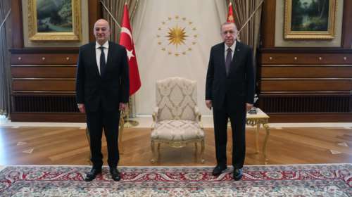 Η πρώτη αντίδραση Ερντογάν για τον καβγά Δένδια - Τσαβούσογλου: Tον βάλαμε στη θέση του