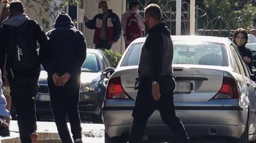 Κολωνός: Πέντε νέες συλλήψεις για τη 12χρονη - Δερματολόγος τη βίαζε μέσα στο ιατρείο του