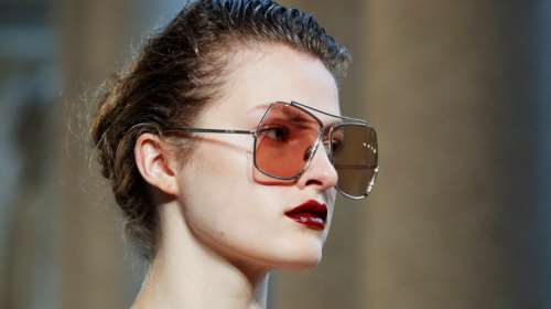 Trend Report: Τα αξεσουάρ που θα απογειώσουν τα street style του φθινοπώρου