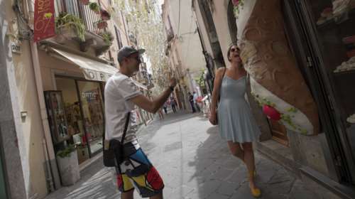 &quot;Λευκή ζώνη&quot; από αύριο η Ιταλία: Οι μάσκες θα είναι υποχρεωτικές μόνον σε κλειστούς χώρους