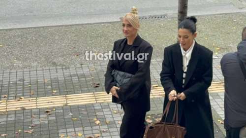 Δακρυσμένη η Τούνη έξω από τα δικαστήρια: &quot;Έχει βιαστεί ο ψυχισμός μου, περιμένω 8 χρόνια δικαίωση&quot; [βίντεο]