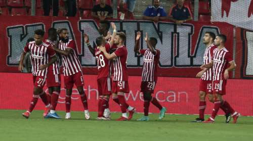 Europa League: Με το ένα πόδι στους ομίλους ο Ολυμπιακός, 3-0 τη Σλόβαν Μπρατισλάβα [Βίντεο]