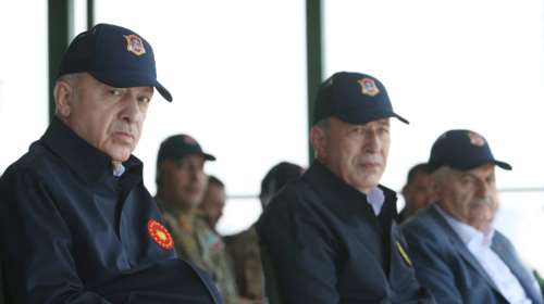 Πώς απαντά η Αθήνα στις απίθανες δηλώσεις των Τούρκων αξιωματούχων ότι έχει...&quot;επεκτατικές βλέψεις&quot;