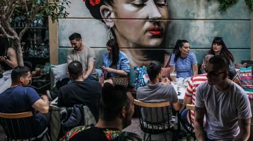Κορονοϊός: Καλοκαίρι μόνο με καθήμενους - Έτσι θα λειτουργούν κέντρα διασκέδασης και εστίαση μέχρι τέλος Αυγούστου