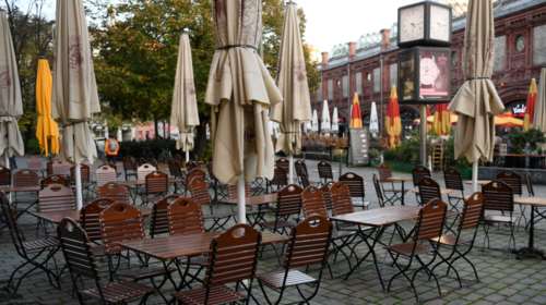 Σοκ στη Γερμανία: 14.432 κρούσματα κορονοϊού και 500 θάνατοι σε 24 ώρες