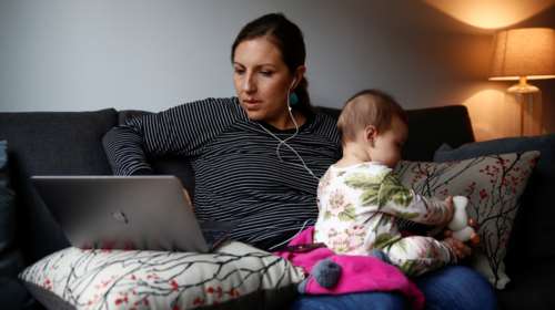 Το ψυχολογικό αποτύπωμα του κορονοϊού: 2.157 βιντεοκλήσεις μέσα σε δύο 24ωρα