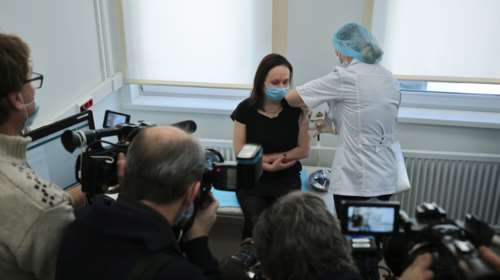 Ρωσία: Ξεκίνησε η διανομή του εμβολίου Sputnik V στη Μόσχα – 5.000 προεγγραφές για εμβολιασμό