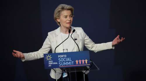 Ούρσουλα φον ντερ Λάιεν:  Εκκληση προς όλες τις χώρες να υποδεχθούν πρόσφυγες από το Αφγανιστάν