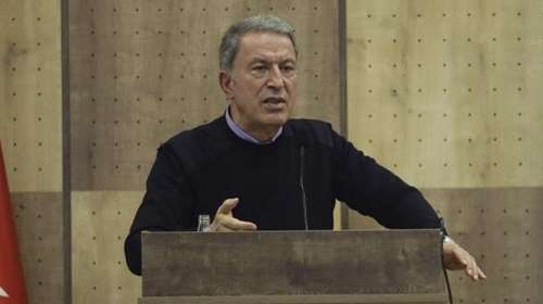 Προκαλεί ξανά ο Ακάρ: &quot;Η Ελλάδα ντυμένη με προβιά αρνιού προσπαθεί να παίξει το θύμα&quot;