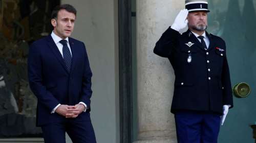 Έκκληση Μακρόν προς τον Ιρανό ομόλογό του να επιστρέψει στις διαπραγματεύσεις με τις ΗΠΑ - Το απορρίπτει ο Πεζεσκιάν