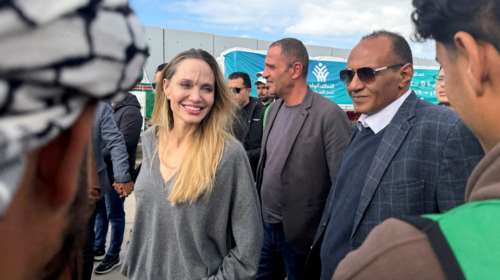 Στο πέρασμα της Ράφα η Αντζελίνα Τζολί - Συμμετείχε σε διεθνή ανθρωπιστική αποστολή [εικόνες]